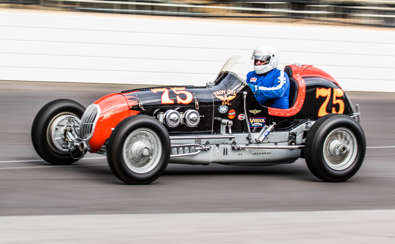 Illustration for article titled Check Out The Wild Vintage Race Cars That Came Out For The Indy 500